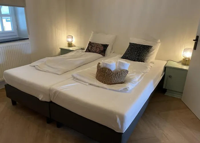 Authentieke 4 Persoons Vlakbij Valkenburg *